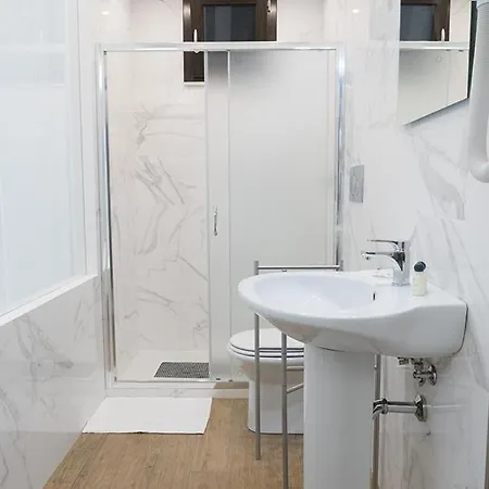 B&B Profumi Di Aci 4*