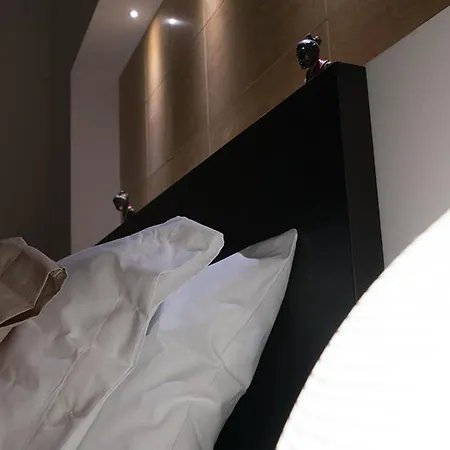 B&B Profumi Di Aci 4*