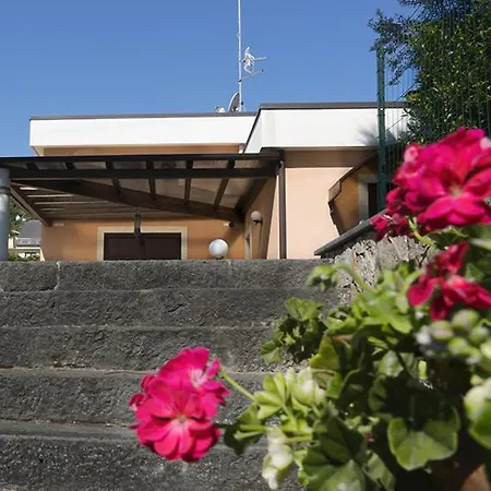 Profumi Di Aci Bed & Breakfast *