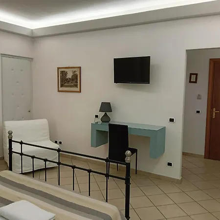 فندق مبيت وإفطار Profumi Di Aci Valverde (Sicily)
