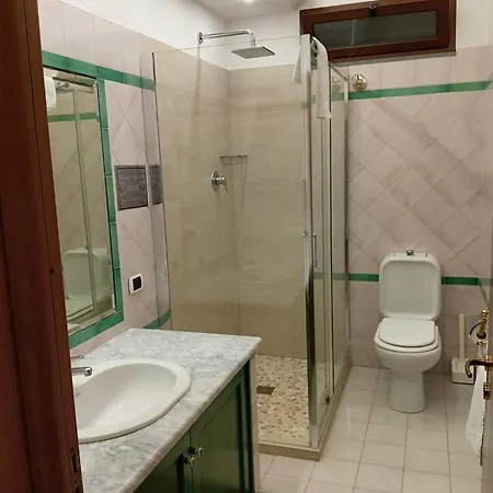 Oda ve Kahvaltı Profumi Di Aci Valverde (Sicily)
