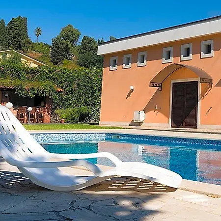 Bed & Breakfast Profumi Di Aci Valverde (Sicily)