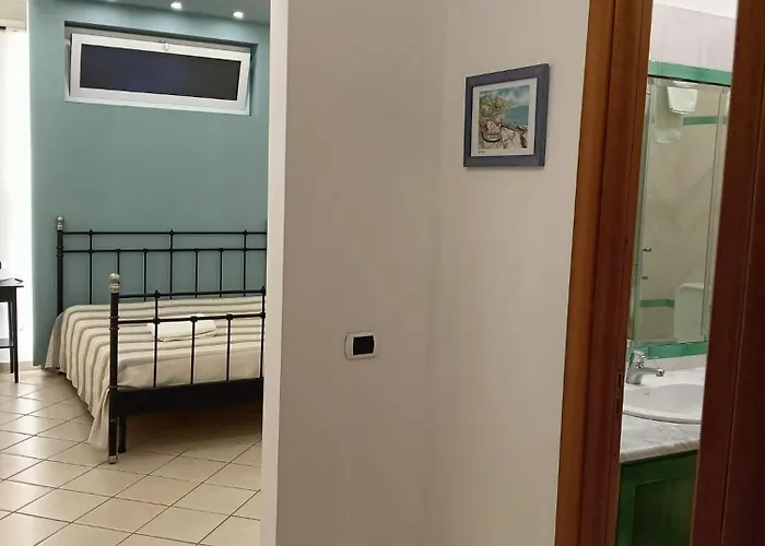 B&B Profumi Di Aci 4*